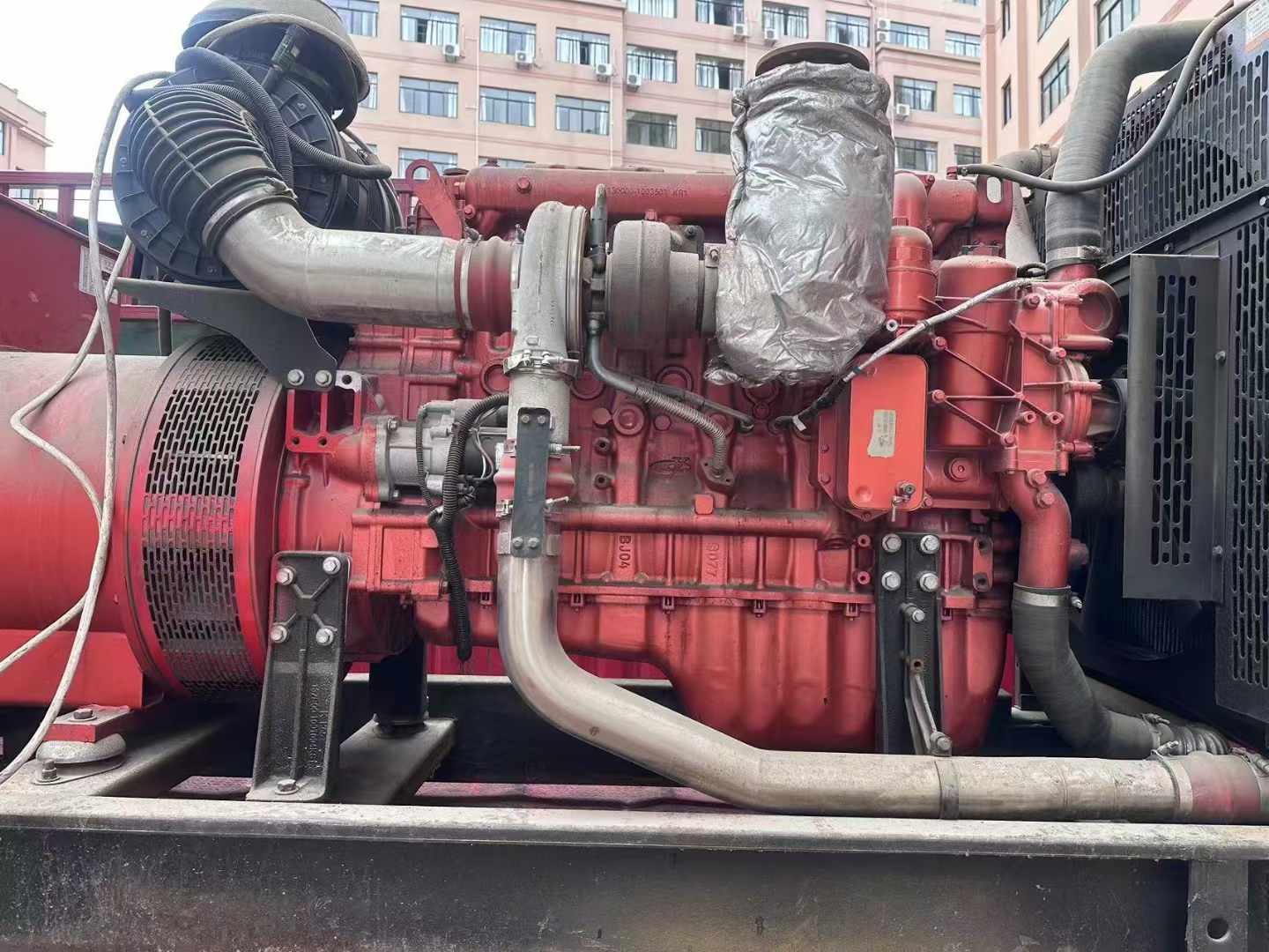 松柏镇如何选择适合 600kW 柴油发电机组的过载保护器？