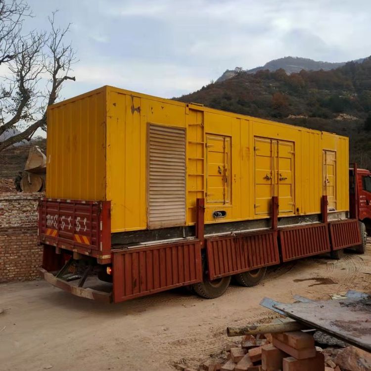 松柏镇200kW 发电机组在带电阻性负载时，输出功率会受到哪些因素的影响？