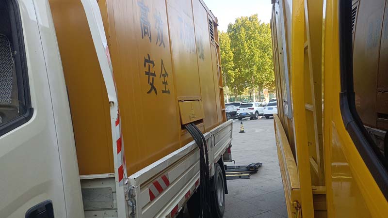 松柏镇如何判断柴油发电机组和UPS电源的切换时间是否符合要求？